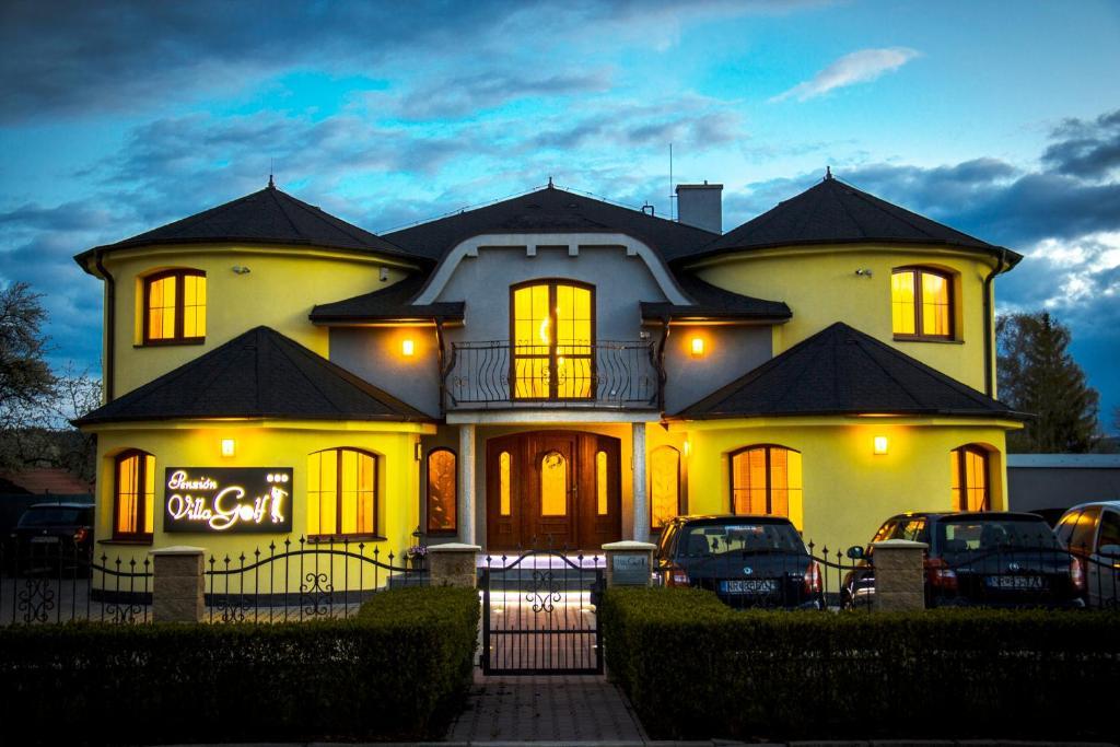 Villa Golf Sliač Extérieur photo